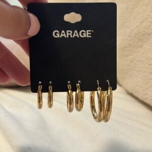 Garage gold hoop earrings set